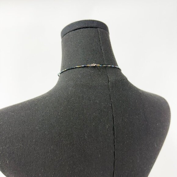 VINTAGE 90S STYLE HEART PENDANT NECKLACE - Picture 4 of 4